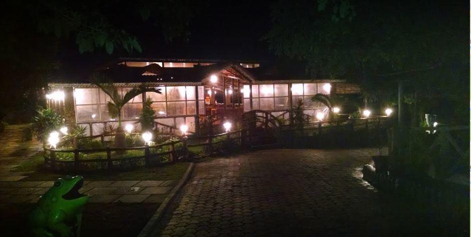 Shangri La Jungle Village Molem Exteriör bild